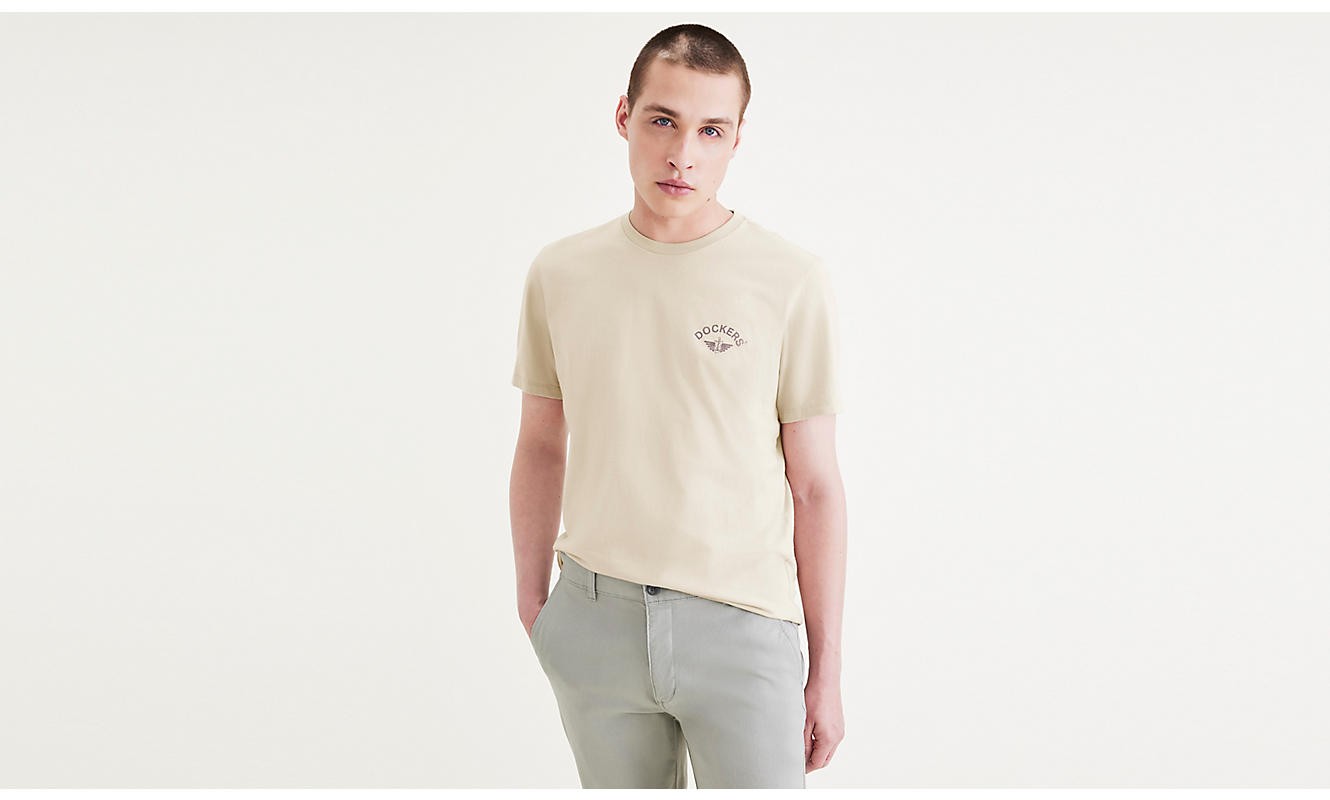 Dockers graphic tee mini wing logo Sahara khaki Dockers graphic tee mini wing logo Sahara khaki